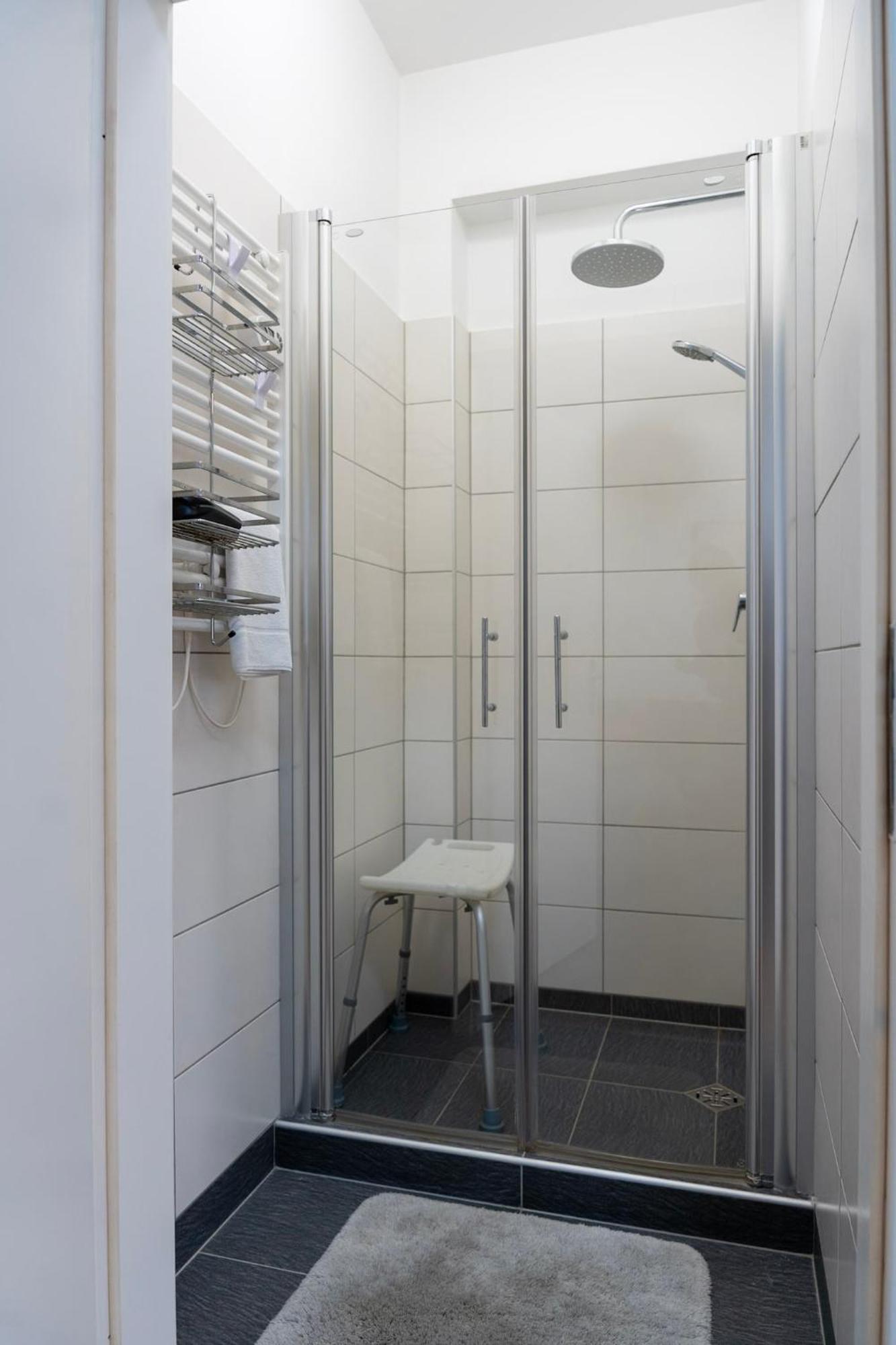 Cosy Nest - Apartment By Comfort Housing Falkensee Eksteriør bilde